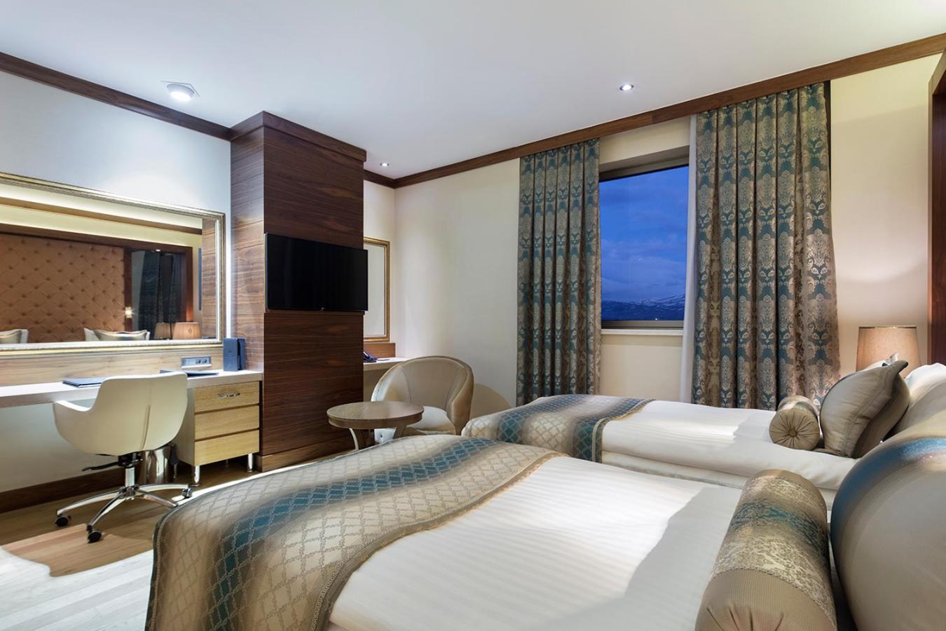 Hotel Grand Millennium Konya Zewnętrze zdjęcie